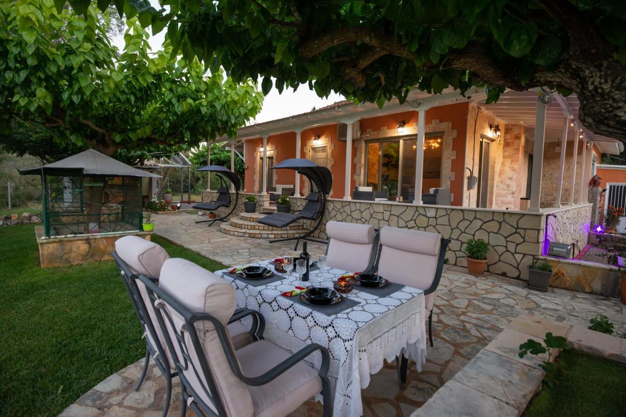 Rock Garden Villa Marantochori Exterior photo