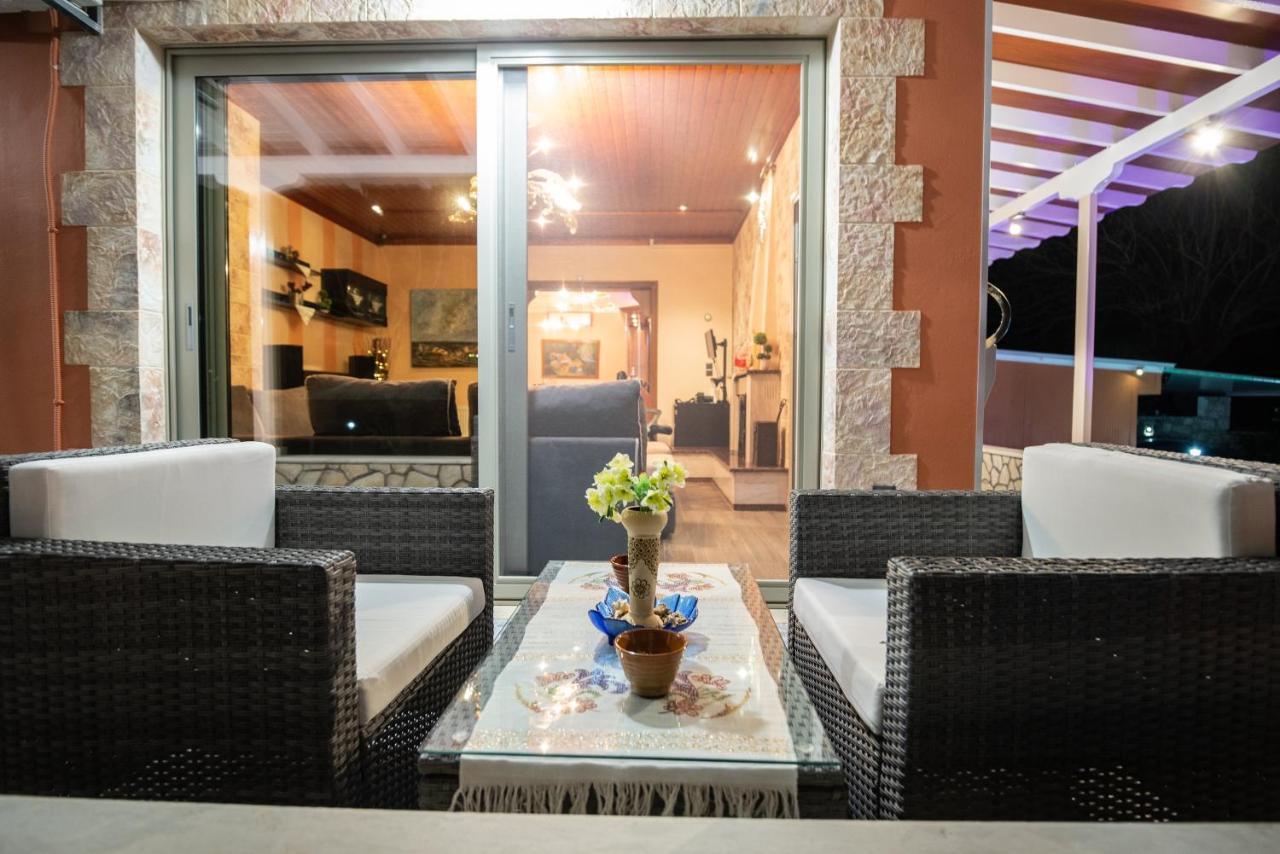 Rock Garden Villa Marantochori Exterior photo