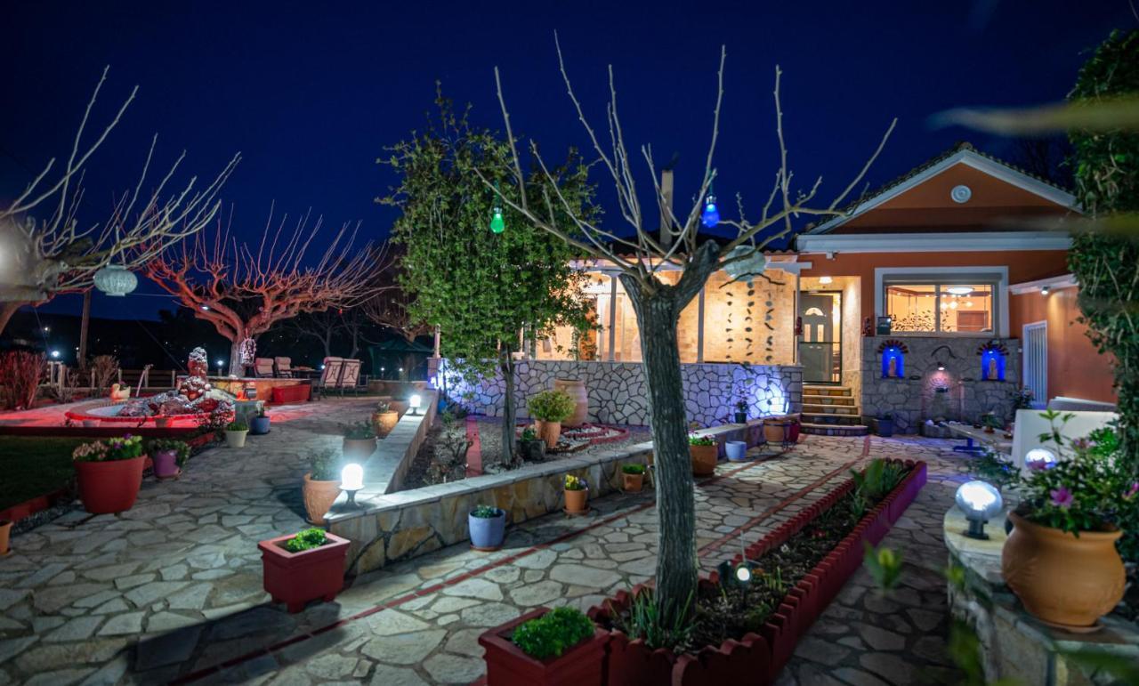 Rock Garden Villa Marantochori Exterior photo